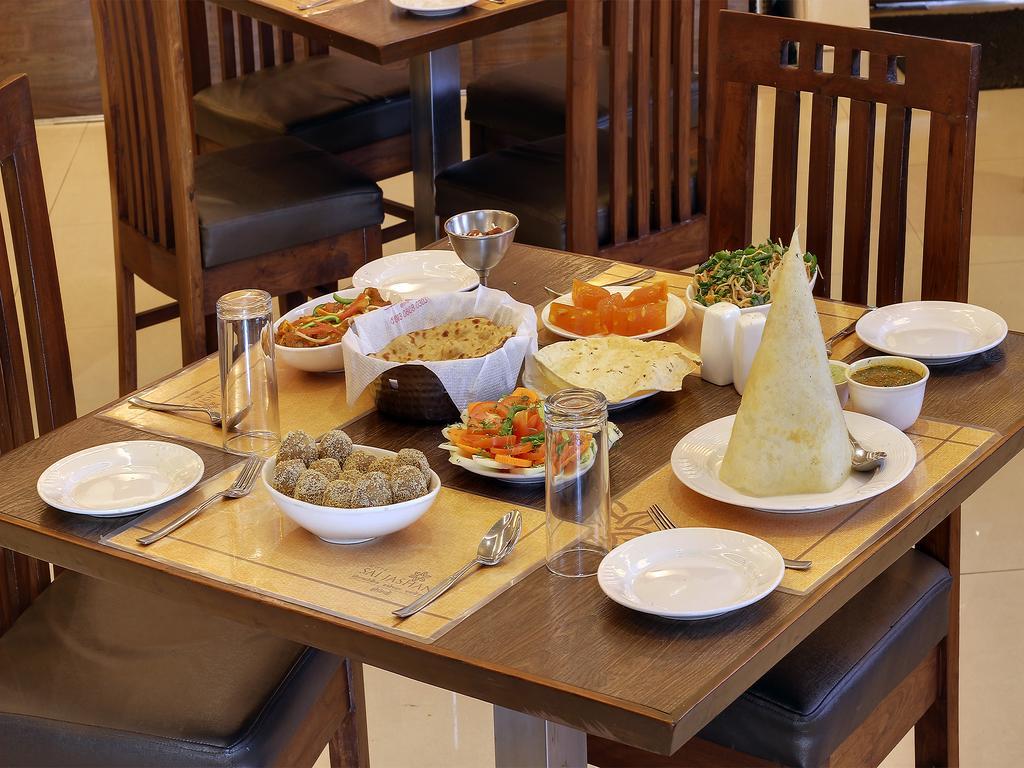 Hotel Sai Jashan Shirdi - Where Blessings & Comfort Meet Kültér fotó