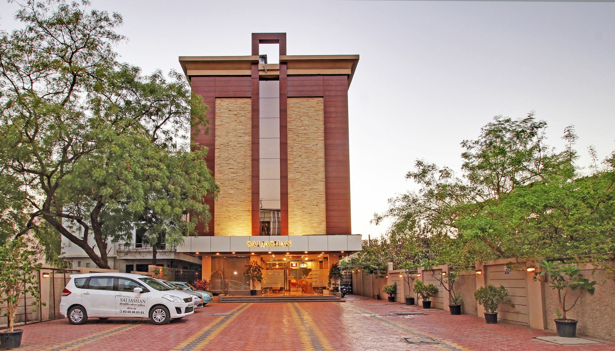 Hotel Sai Jashan Shirdi - Where Blessings & Comfort Meet Kültér fotó