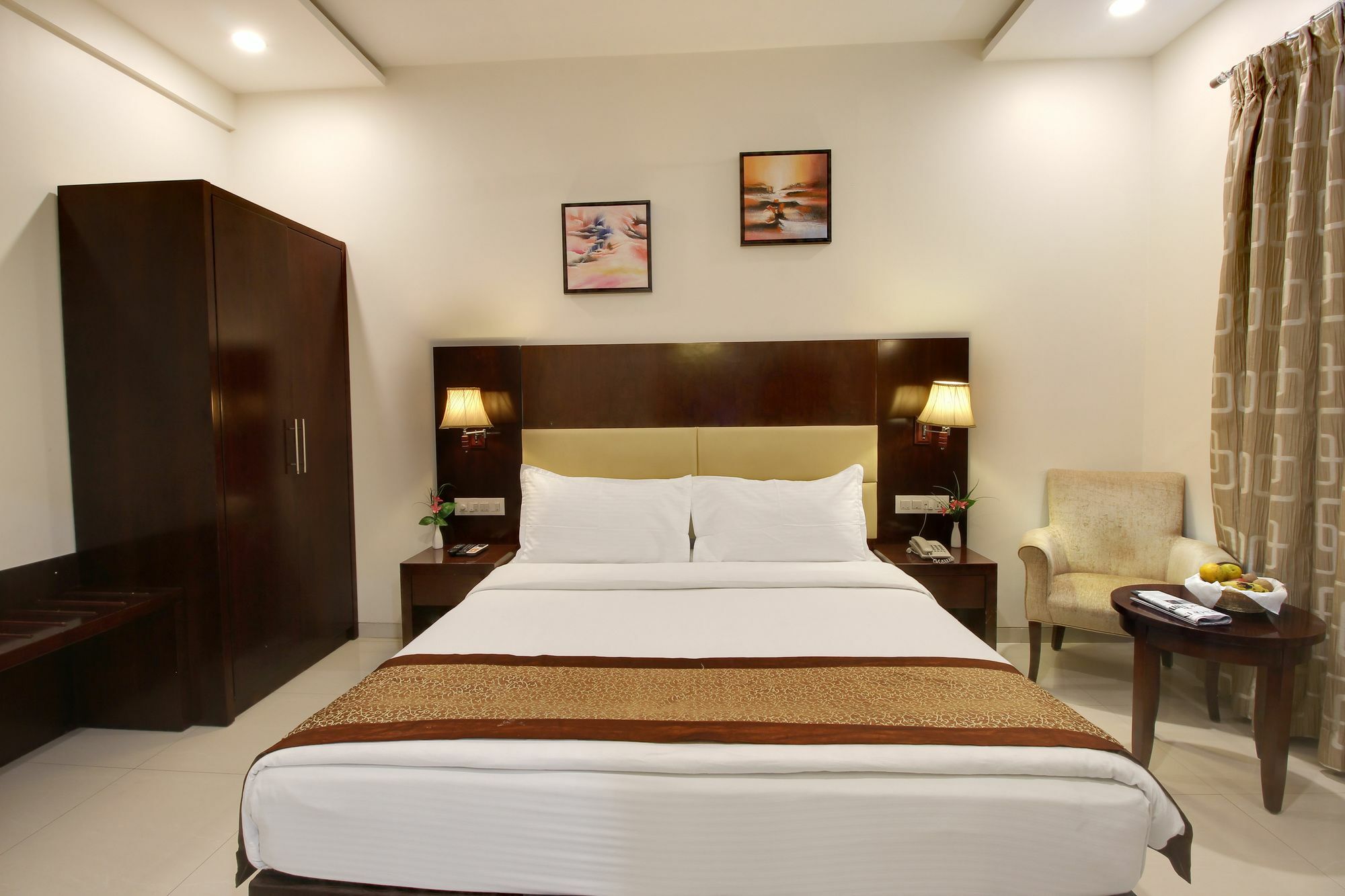 Hotel Sai Jashan Shirdi - Where Blessings & Comfort Meet Kültér fotó